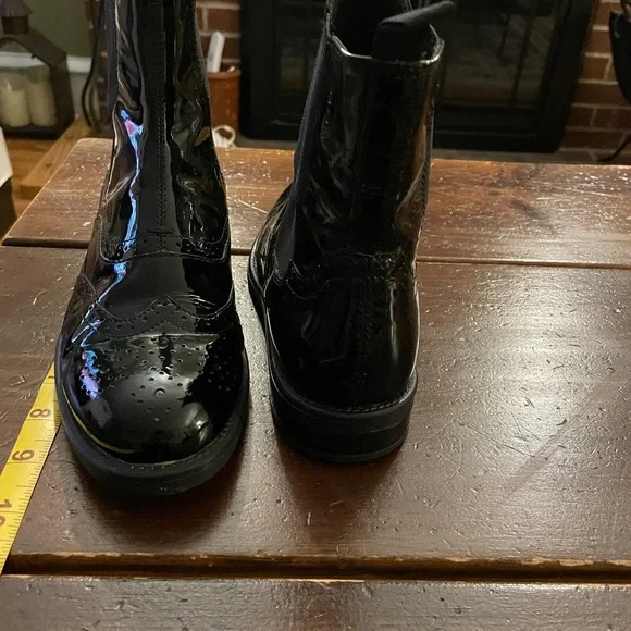 Vagabond - Patent Brogue Boots - Picture 3 of 4